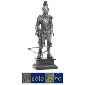 WARRIOR STATUETTE WITH CROSSBOW 16th CENTURY MIDDLE AGES (37/B.01)
